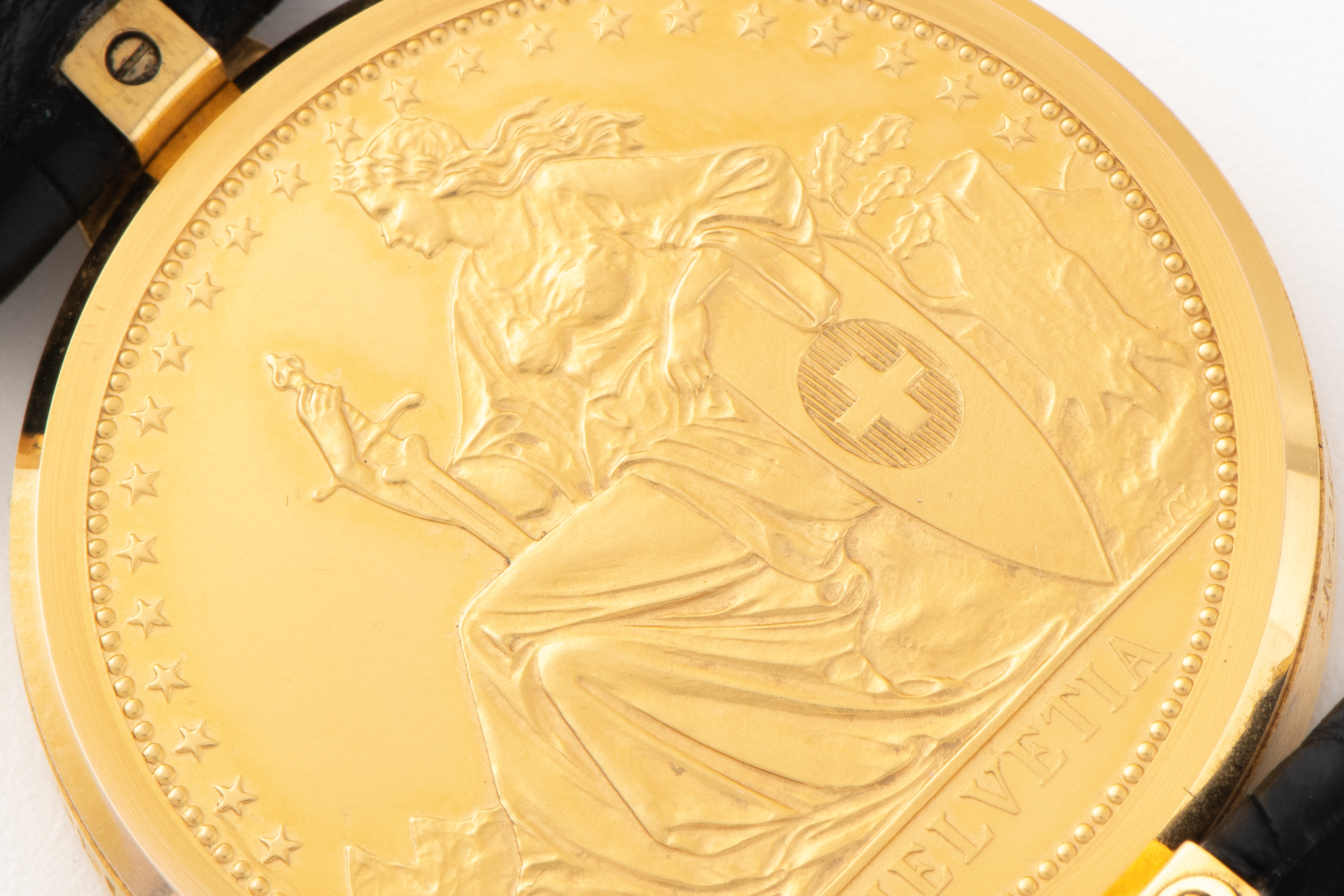 Ineichen Auctioneers - Helvetica Ref. 5564556 in 18k Yellow Gold