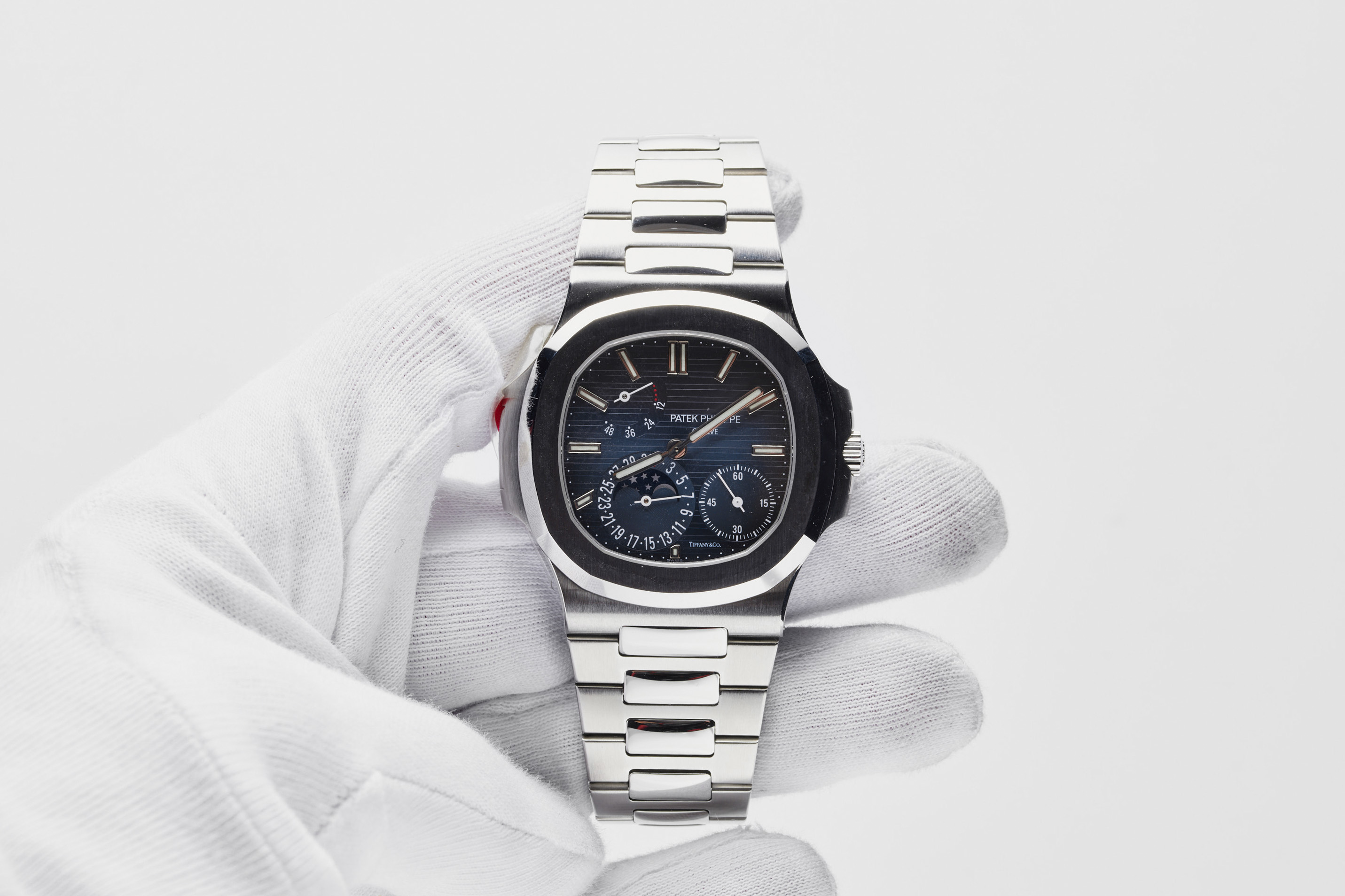 Patek Philippe Tiffany & Co Nautilus 5712/1A Steel Watch Very Rare –  Mightychic