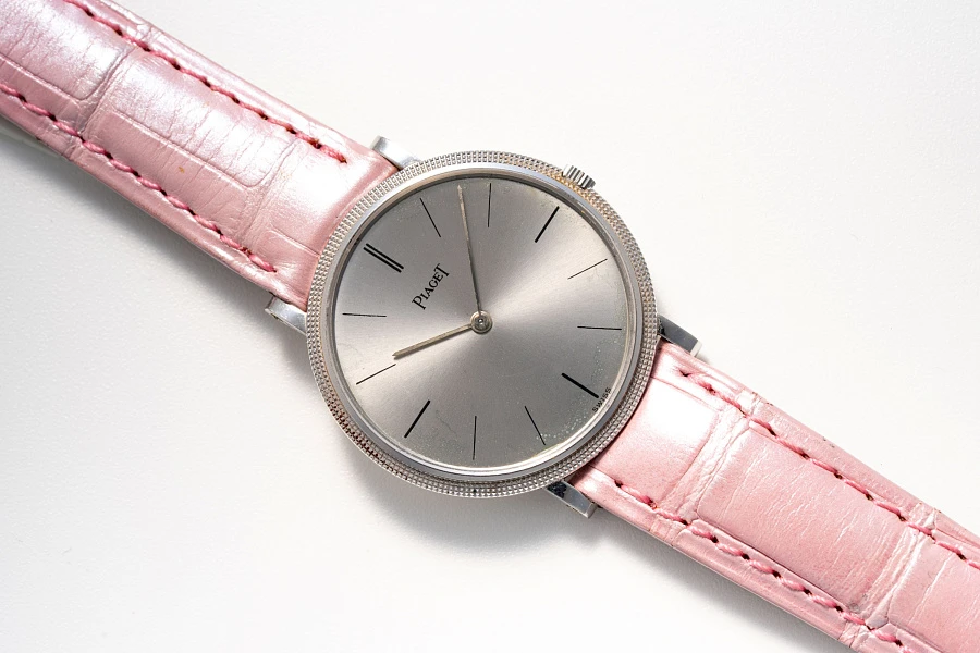 Clous de Paris Ladies Watch Ref. 9011 in 18k White Gold