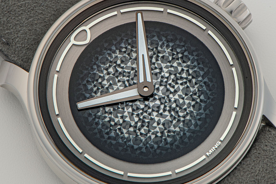 Ref. 37.07 'Mosaic' in Stainless Steel