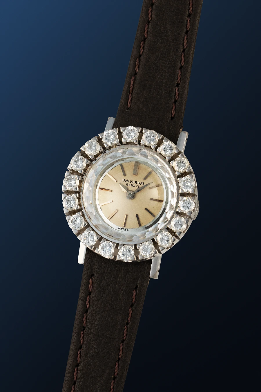 Cocktail Watch in 18k White Gold with Diamonds