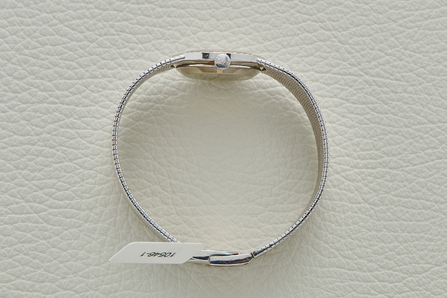 Ladies Watch in White Gold