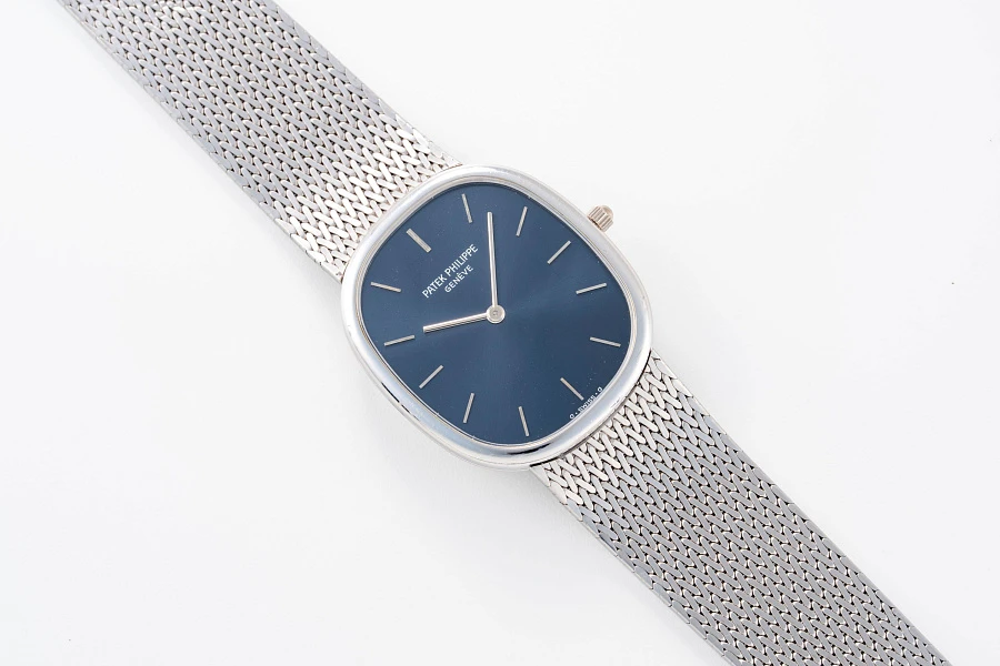 Ellipse Ref. 3738 in 18k White Gold