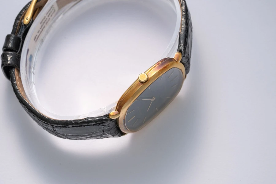 Blue Dial Automatic Dress Watch in 18k Yellow Gold