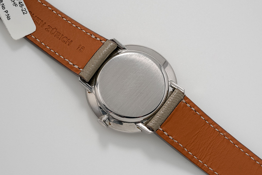 Stubby Lugs Dress Watch in Stainless Steel