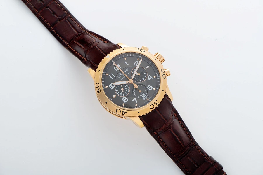 Type XXI Retour en Vol Ref. 3810 in 18K Rose Gold