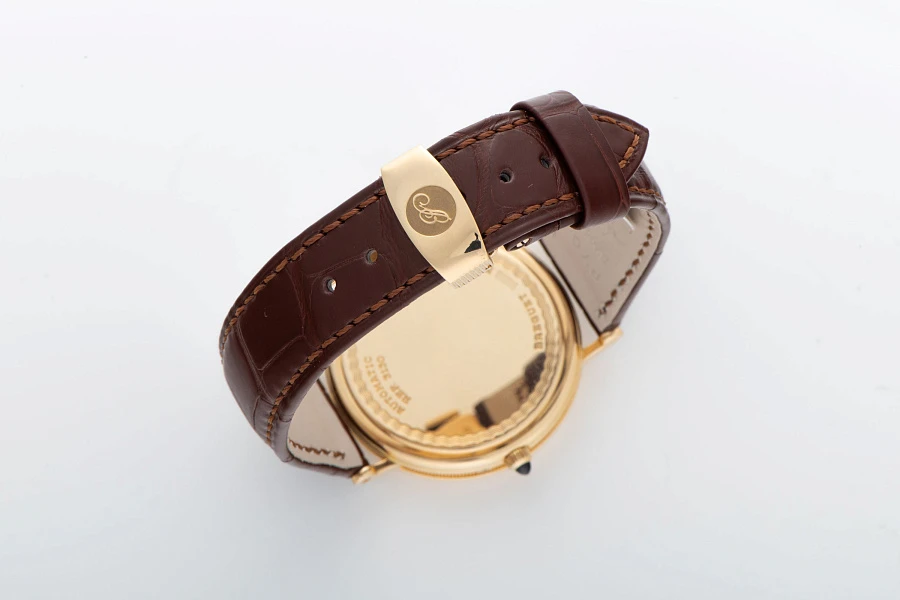 Classique Ref. 3130 in 18k Yellow Gold