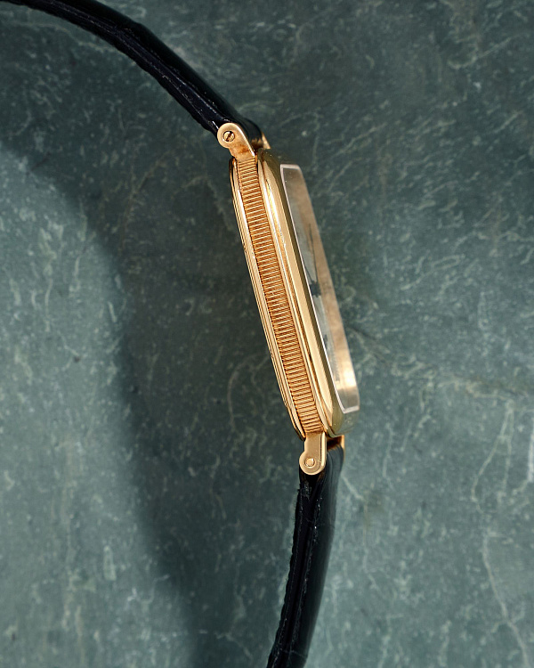 Héritage 3490 Yellow Gold Hand-Wound