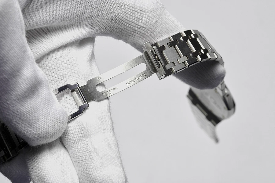 Royal Oak Yves Klein