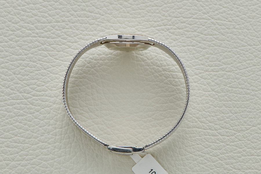 Ladies Watch in White Gold