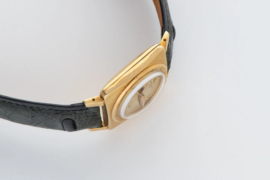 Gioccolatone Square Automatic in 18k Yellow Gold