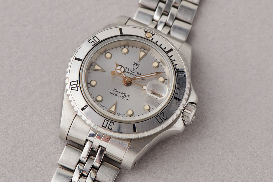 Lady-Sub Tritium