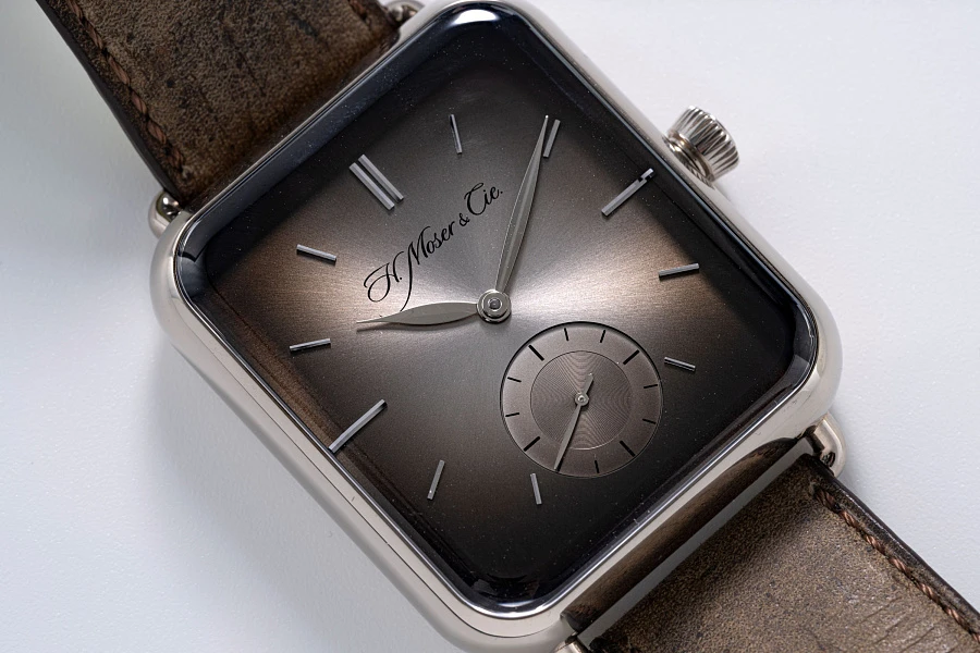 Swiss Alp Watch Ref. 5324-0200 in 18k White Gold