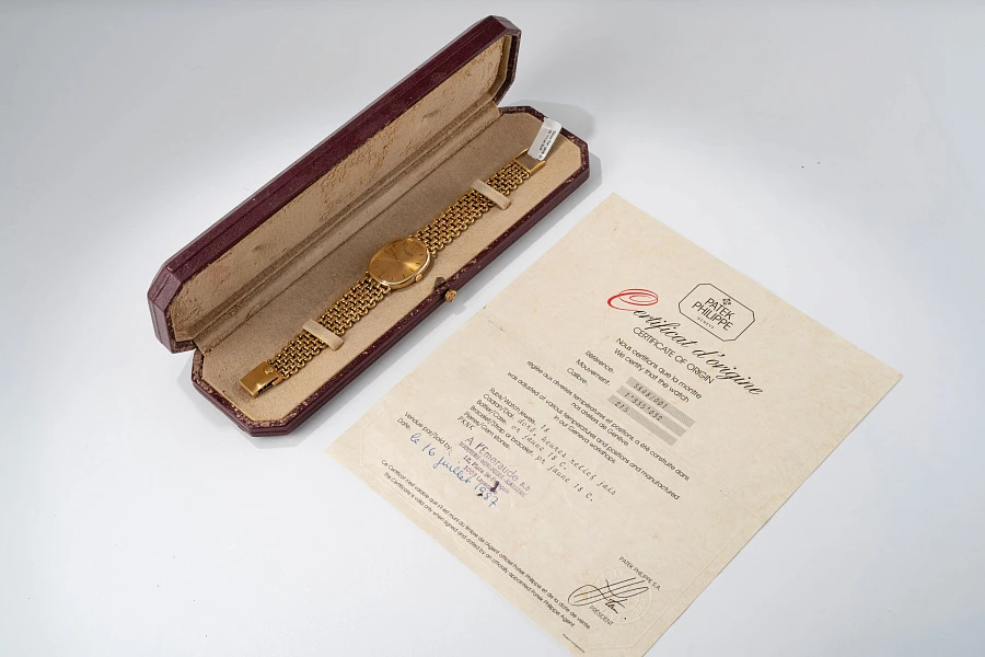 Ellipse Ref. 3848/001 in 18k Yellow Gold