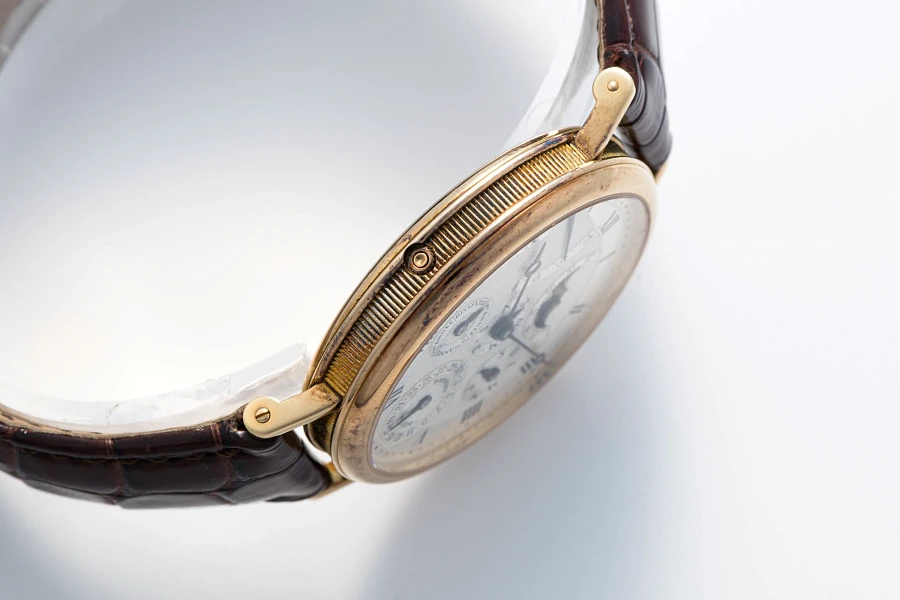 Perpetual Calendar Ref. 3310 in 18k Yellow Gold