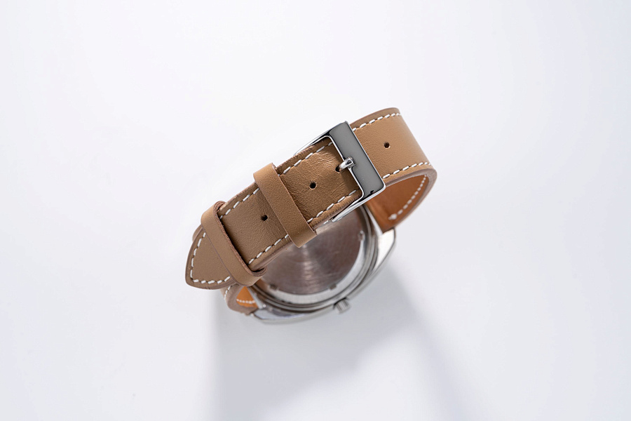 Genève Electronic F300Hz Cushion Case Ref. 198.030 in Stainless Steel