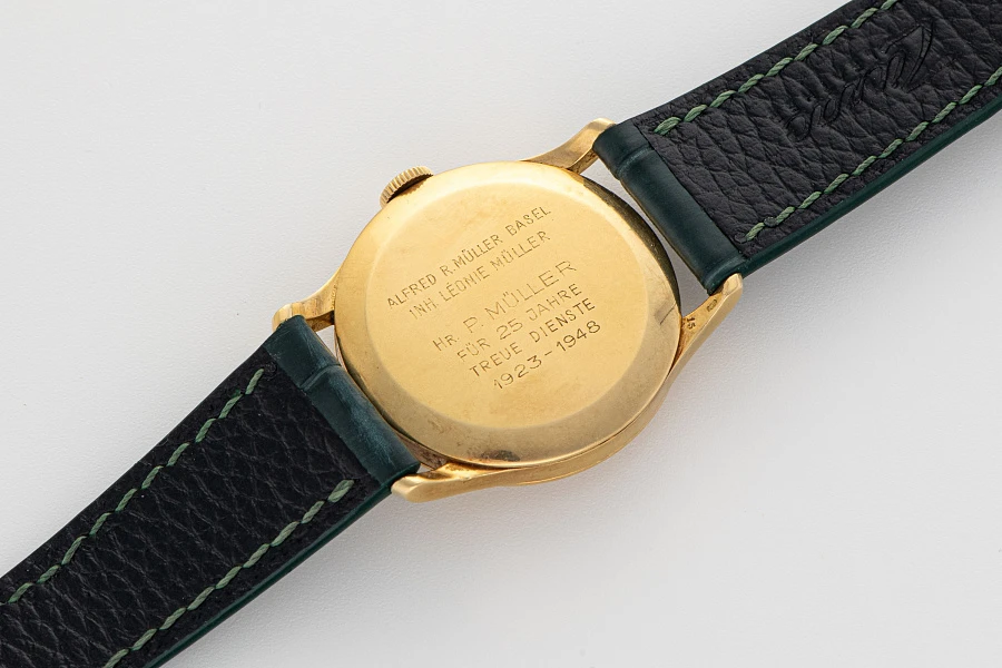Calatrava-Style Watch in 18k Yellow Gold