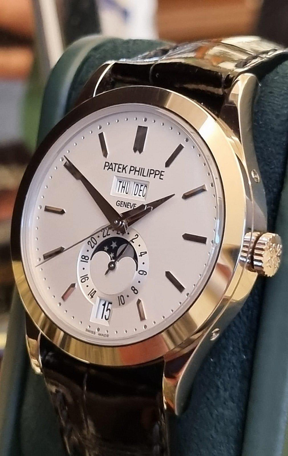 Annual Calendar 5396 White Gold