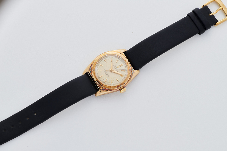 Bubbleback Ref. 5011 in 18k Yellow-Gold