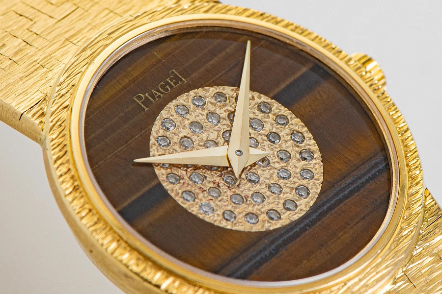 Tiger Eye and Diamond Dial Watch in 18k Yellow Gold 924A6