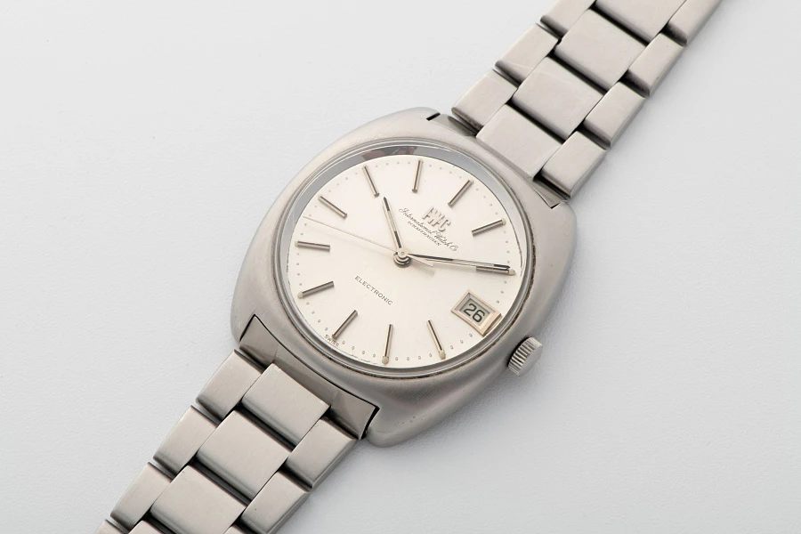 1970s Cushion Case Electronic Tuning Fork Watch