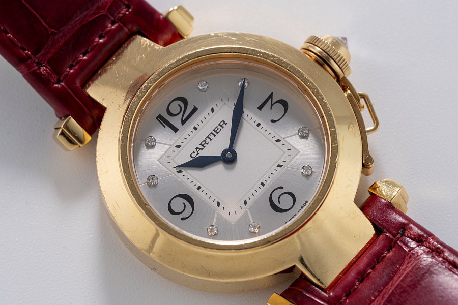 Pasha Ref. 2811 in 18k Yellow Gold