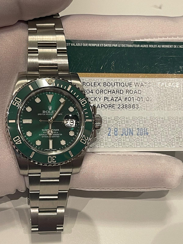 Submariner Date 116610LV ‘Hulk’