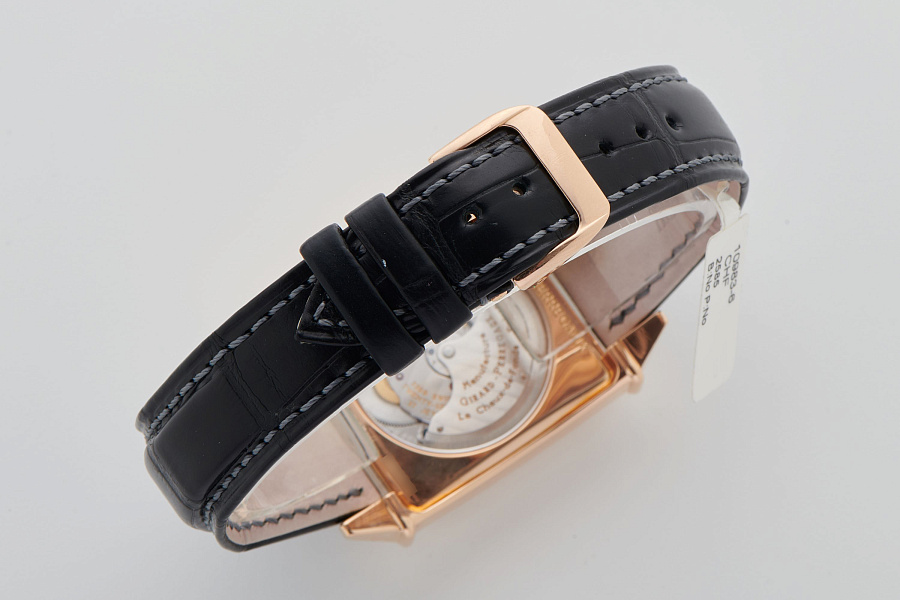 Square Dress Watch Ref. 2585 in 18k Rose Gold