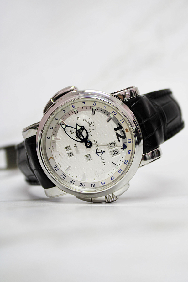 GMT± Perpetual Platinum Limited Edition 500