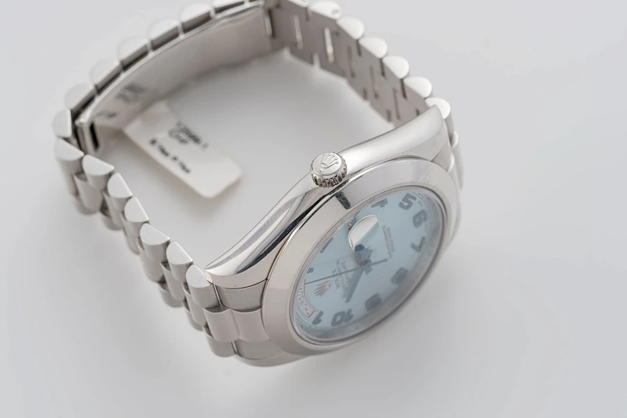 Day-Date II Ref. 218206 in Platinum