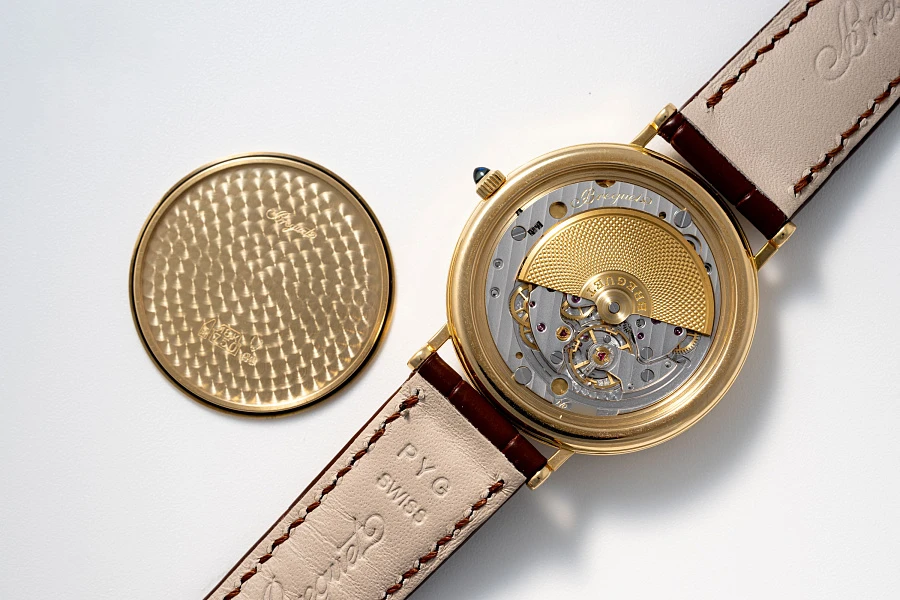 Classique Ref. 3130 in 18k Yellow Gold