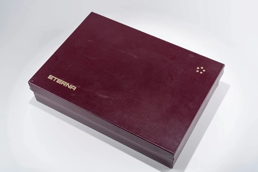 Khanjar-set Wristwatch, onyx Goldring, Lighter, Keychain all in 18k yellow gold