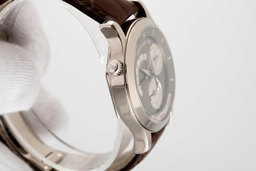 Master Control 18K White Gold