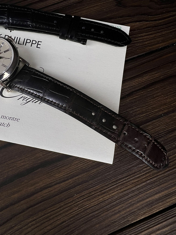 Perpetual Calendar Retrograde ‘Officer’ 5159 White Gold