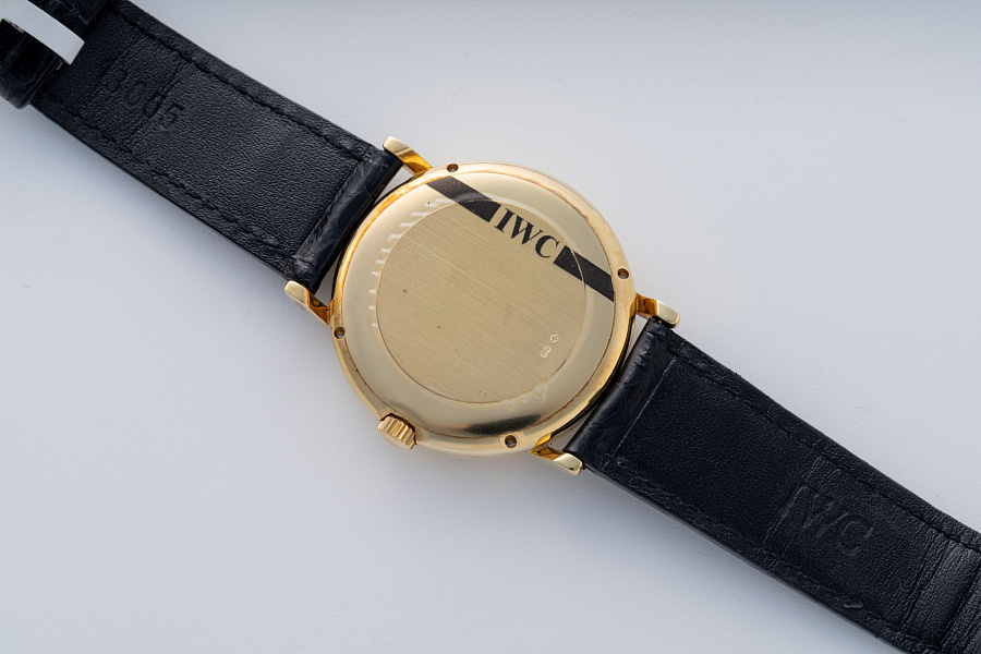 Portofino Ref. IW351301 in 18k Yellow Gold