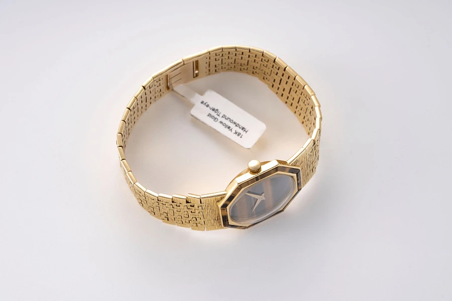 Octagonal Dress Watch Ref. 9341AG with Tiger Eye Dial and Bezel in 18k Yellow Gold
