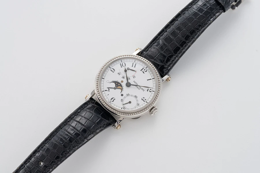 Calatrava Ref. 5015P in Platinum