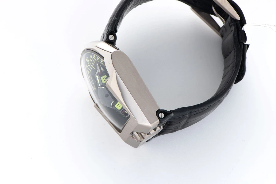 UR202 18K White Gold