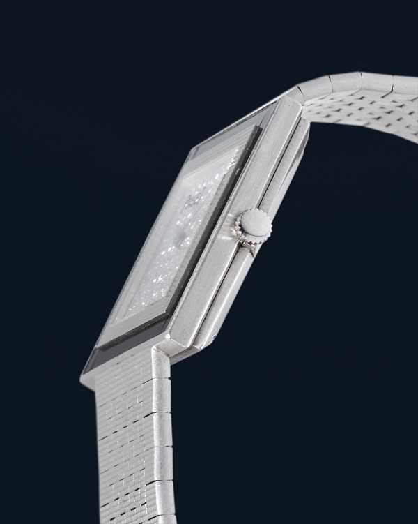 Vintage Square Ref. 9200 in 18k White Gold with Diamonds & Onyx Dial