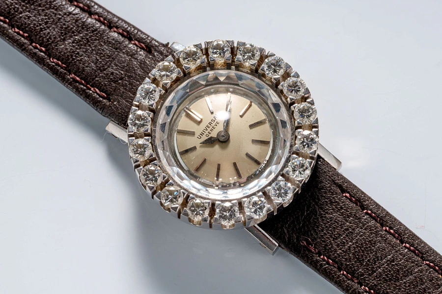 Cocktail Watch in 18k White Gold with Diamonds