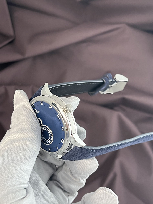 Nuit Fantastique Grained Blue