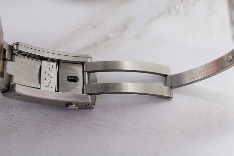 Seamaster 300 Master Co-axial Chronometer Steel & Sedna Gold