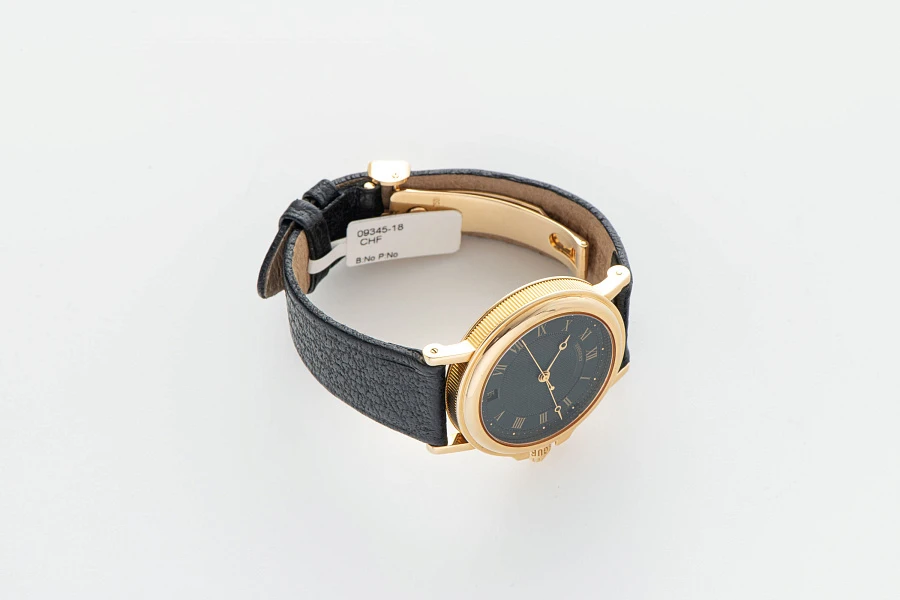 Marine Ref. 3400 in 18k Yellow Gold with Black Dial