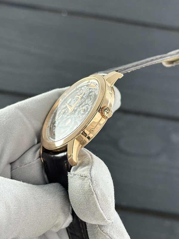 Traditionnelle Perpetual Calendar Openworked