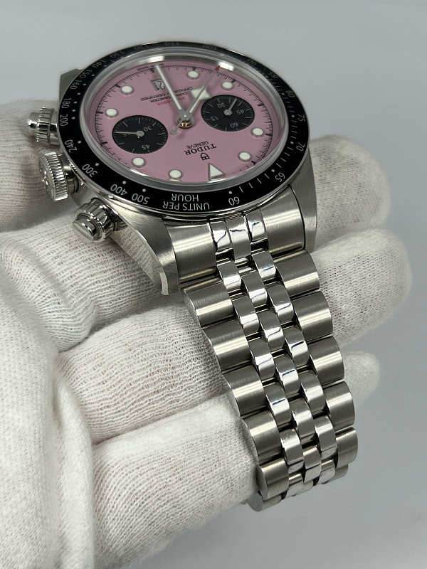 Heritage Black Bay Chronograph Inter Miami Pink 79360