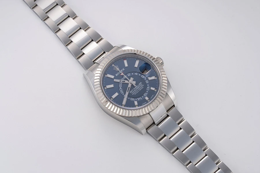 Skydweller Ref. 326934 in Stainless Steel