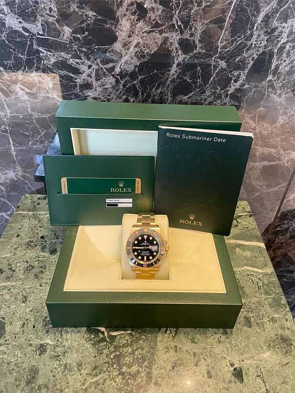 Submariner Date 116618LN Yellow Gold