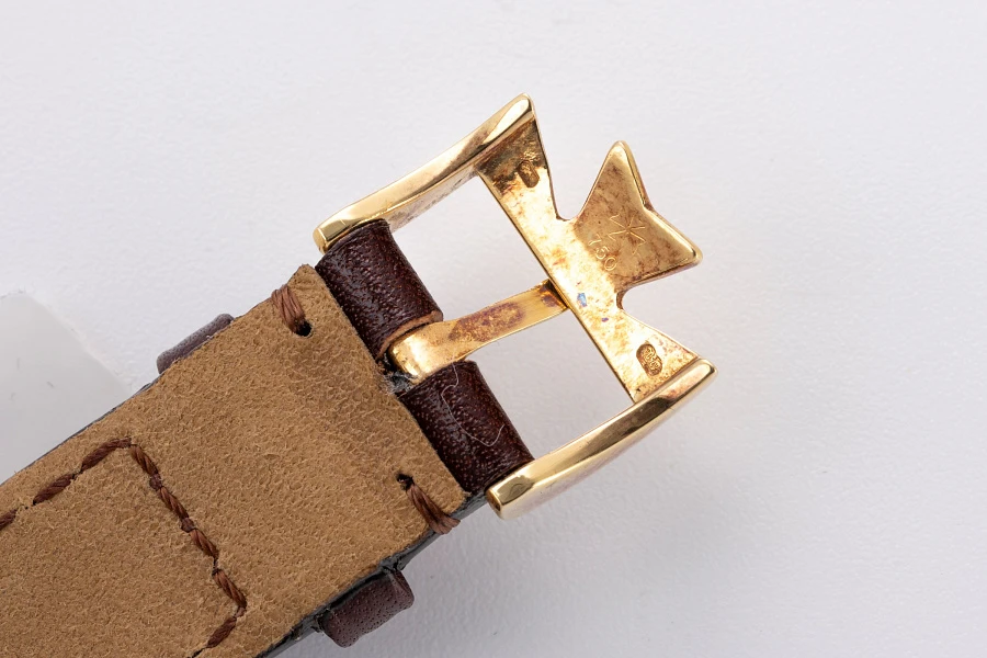 Automatic Dress Watch Ref. 48002 in 18k Yellow Gold