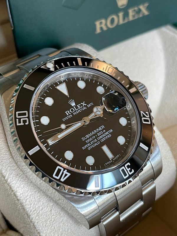 Submariner Date 116610LN