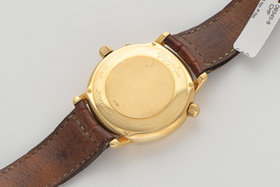 Geographic Ref. 139.1.92 in 18k Yellow Gold